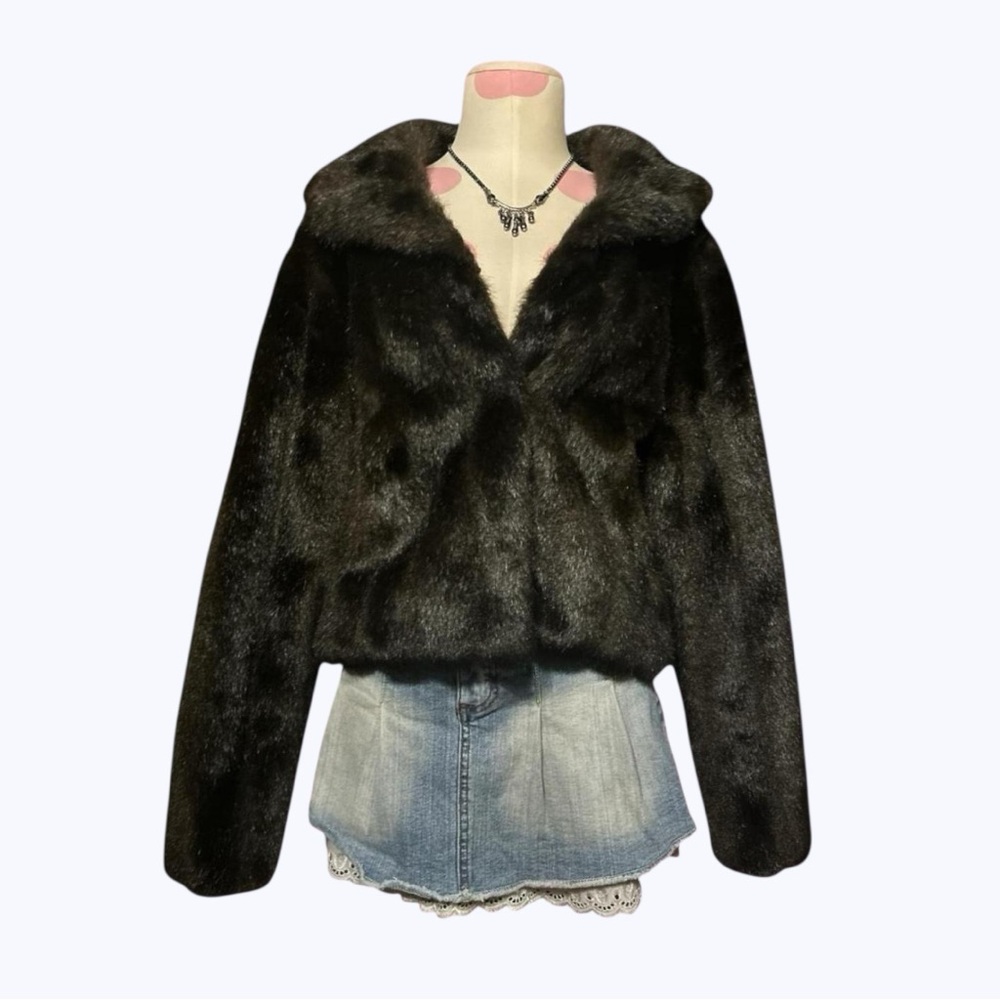 Y2K LEI faux fur cropped jacket